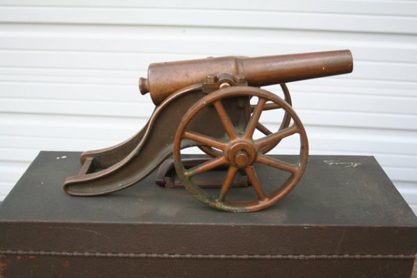 Strong Fiream Parrot Cannon resized.jpg